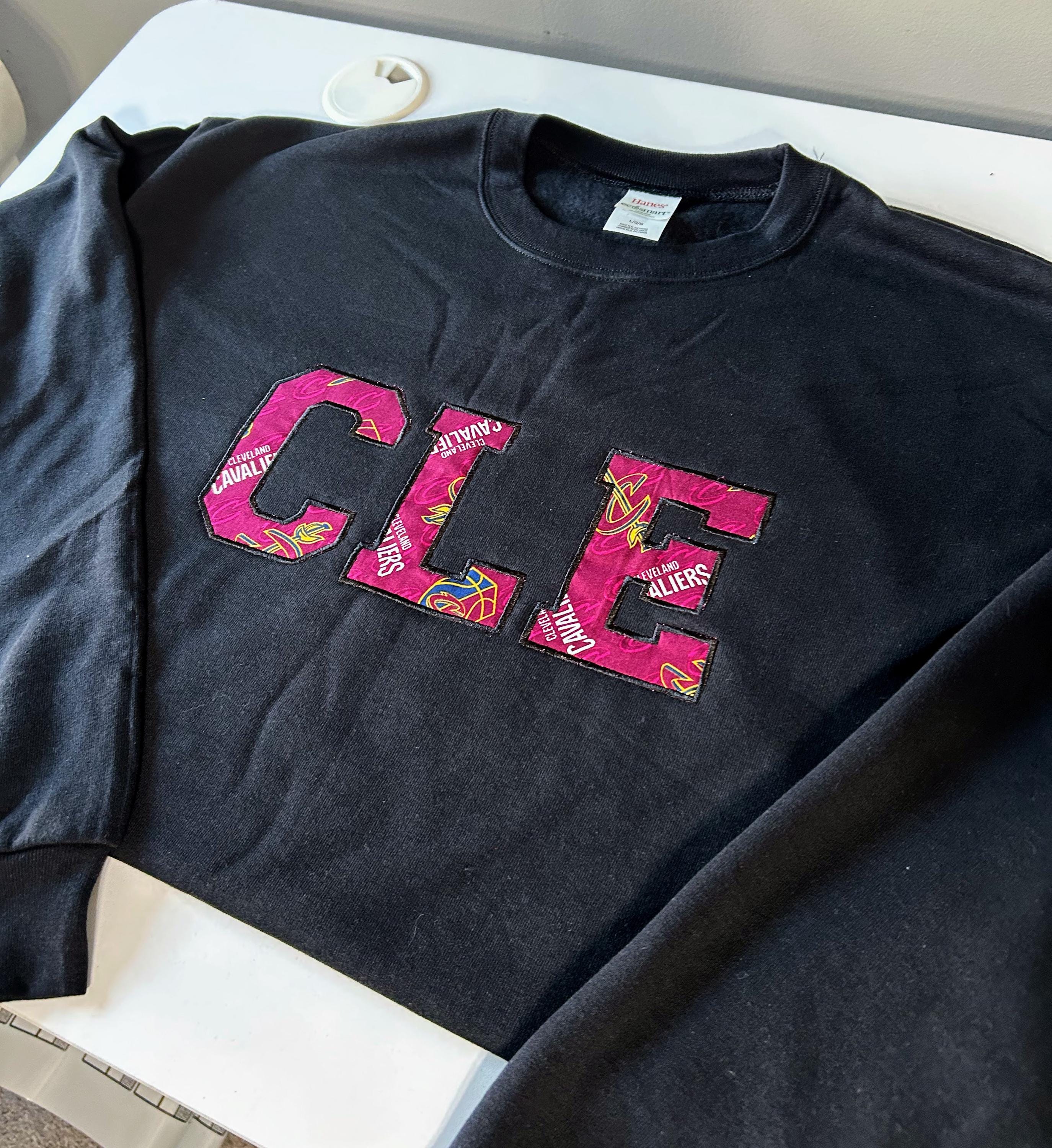 Cleveland Ohio Basketball Embroidery Crewneck
